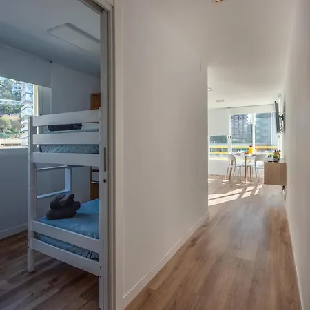 Stunning New Apt, 1min, 2br, Parking * Benidorm