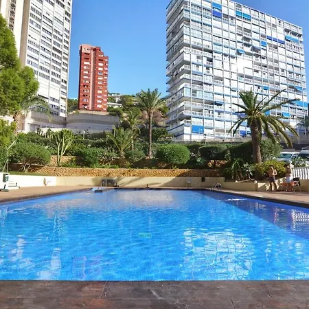 شقة Stunning New Apt, 1min, 2br, Parking *