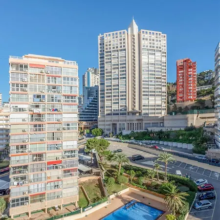 Stunning New Apt, 1min, 2br, Parking * بينايدورم